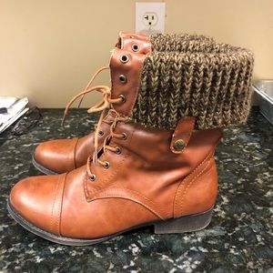 Combat boots w knitted top